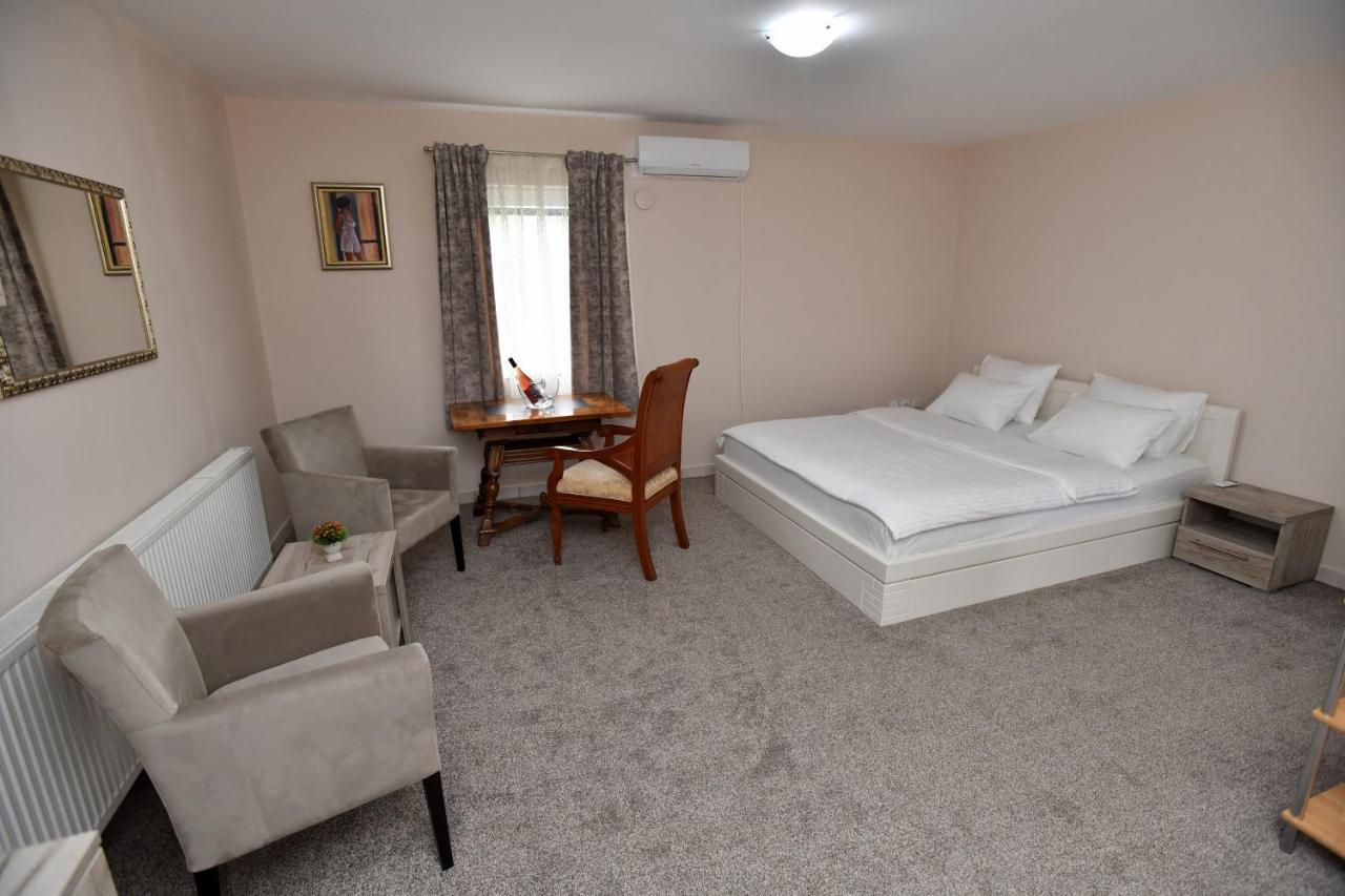 Alijansa Hotell Čačak Eksteriør bilde